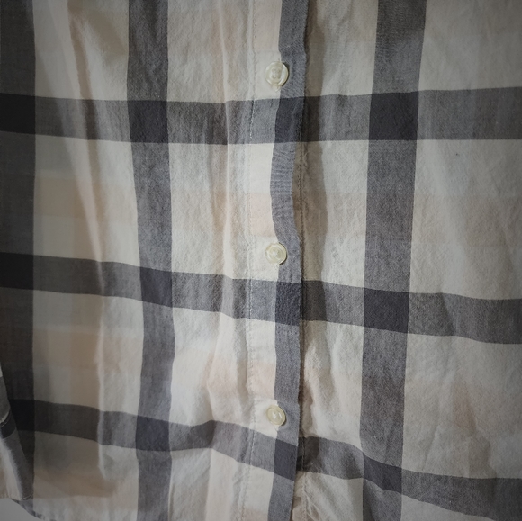 Old Navy button down plaid shirt. White, dark gray, and peach. Medium - Picture 7 of 10